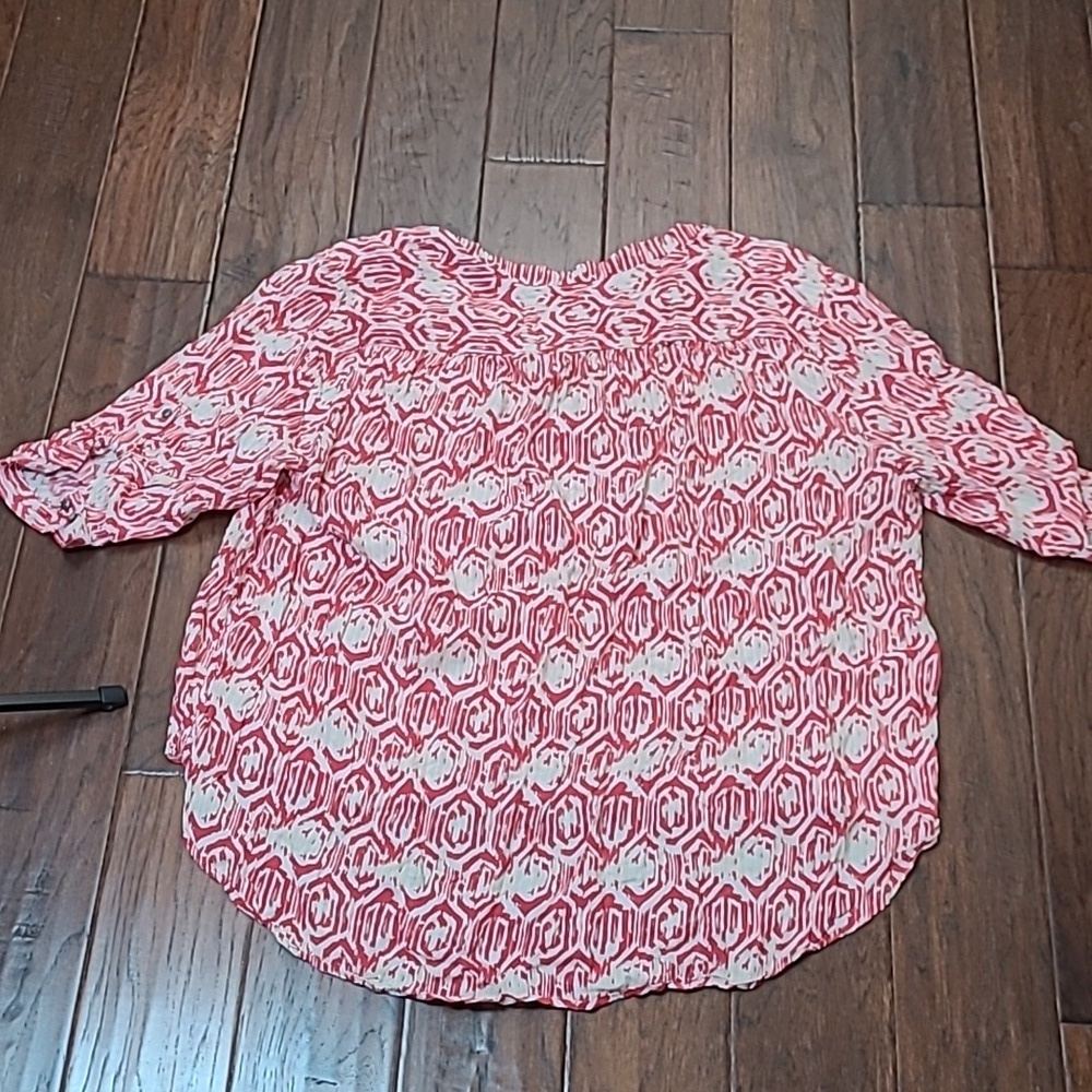 Bit & Bridle Light Red, Tan & White Patterned Blouse size 3X - Picture 2 of 7